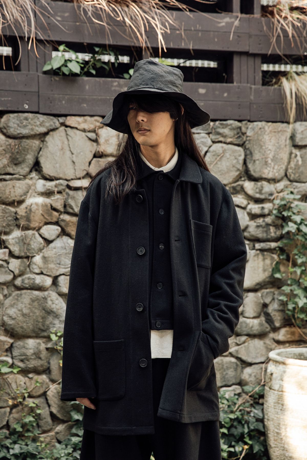 이즈(EEASEE) 커버올 자켓 블랙