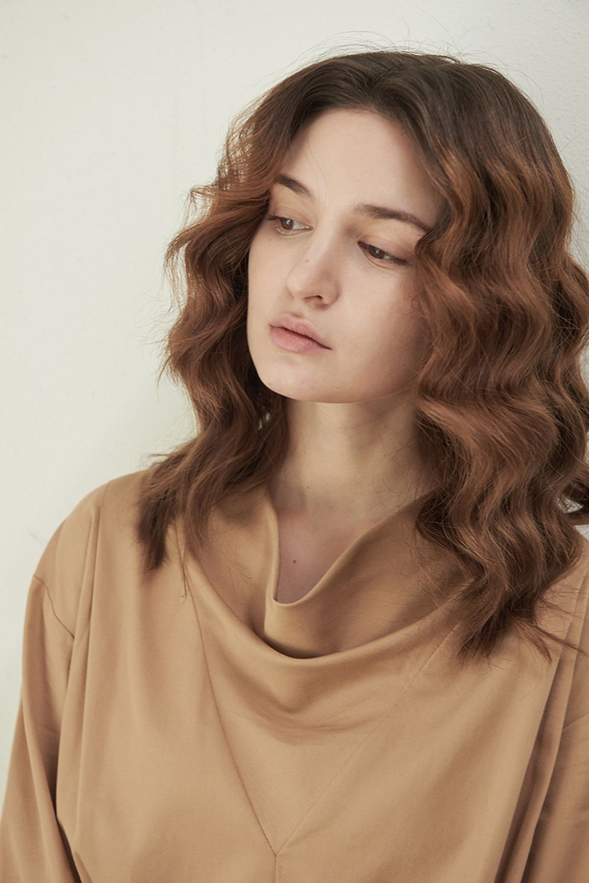 라비올렛트(LA VIOLETTE) Drape Neck Blouse