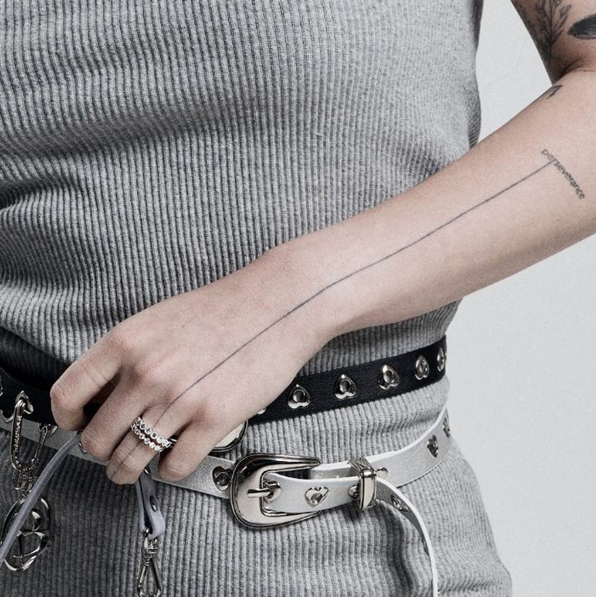 블랙 퍼플(BLACK PURPLE) 라운드 테니스 큐빅 반지 Round Tennis Cubic Ring_ 3 Colors