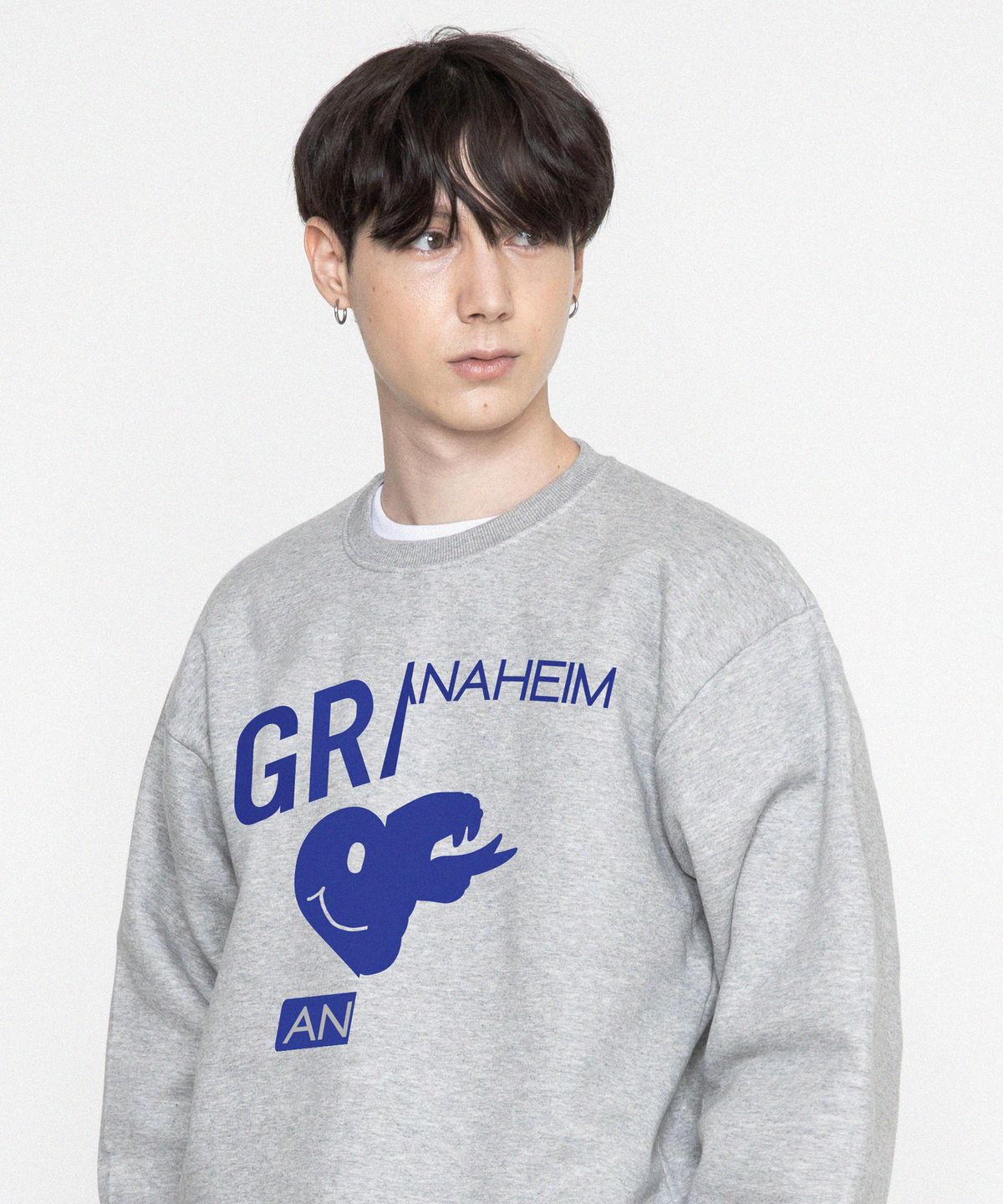 그레이버(GRAVER) [UNISEX]하트 스네이크 하프 아치로고 맨투맨_그레이
