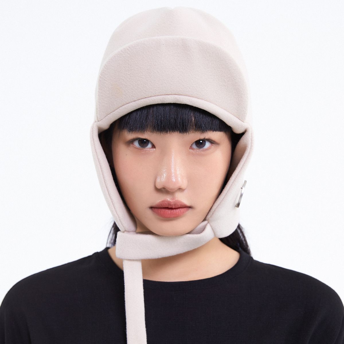 씨웨어 바이 더 지니어스(C WEAR BY THE GENIUS) 이어플랩 캡 아이보리