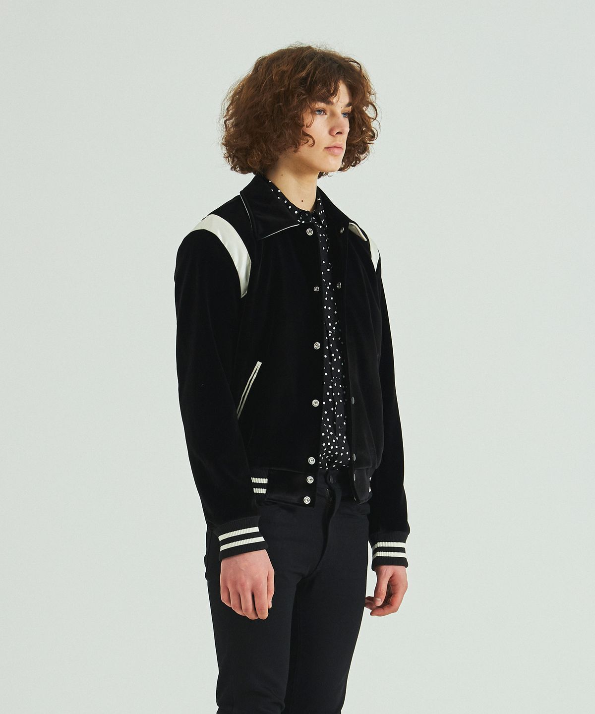 롤링스튜디오(ROLLINGSTUDIOS) VELVET VARSITY JACKET BLACK