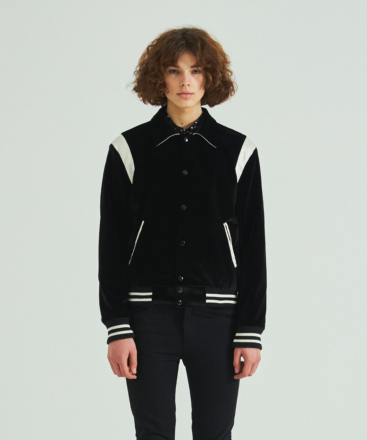 롤링스튜디오(ROLLINGSTUDIOS) VELVET VARSITY JACKET BLACK