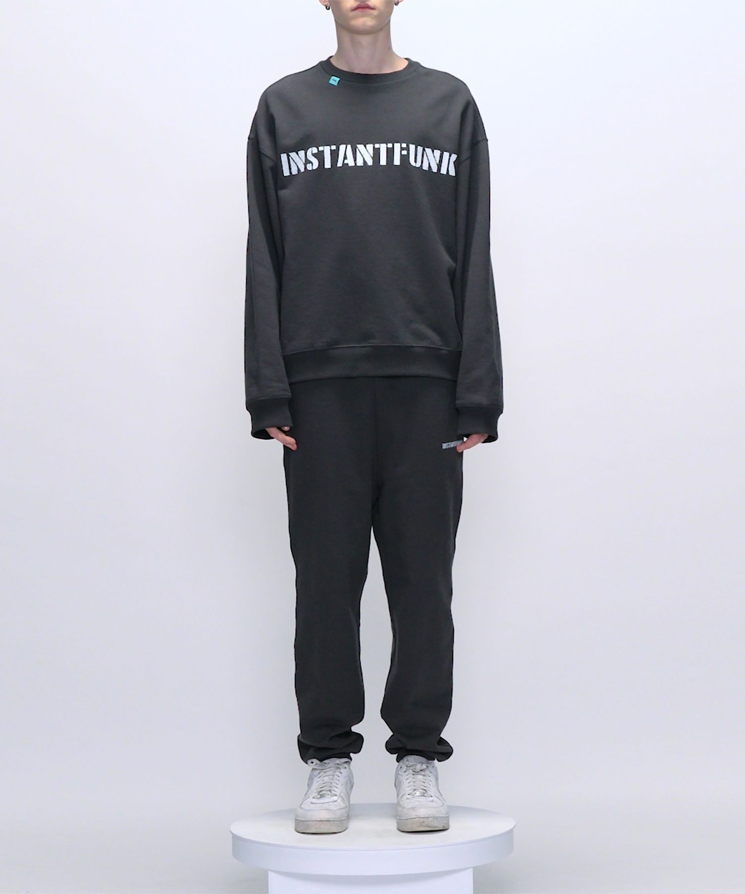 MUSINSA | INSTANTFUNK Standard Sweat Pants - Charcoal