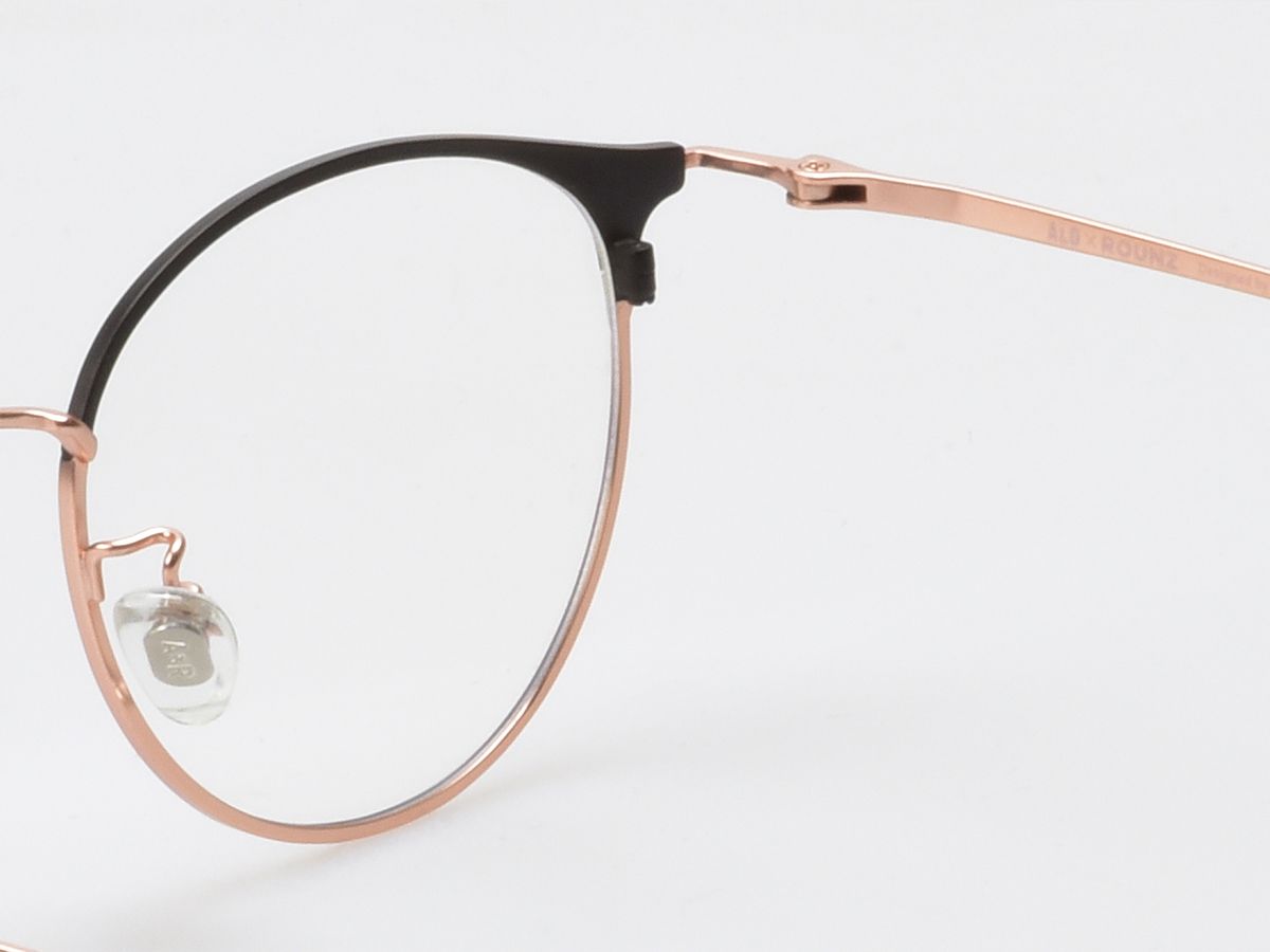 알로아이웨어(ALO EYEWEAR) [ALOXROUNZ] AR8013A C2 하프 투톤 블랙&로즈골드 베타티타늄 라운드 안경
