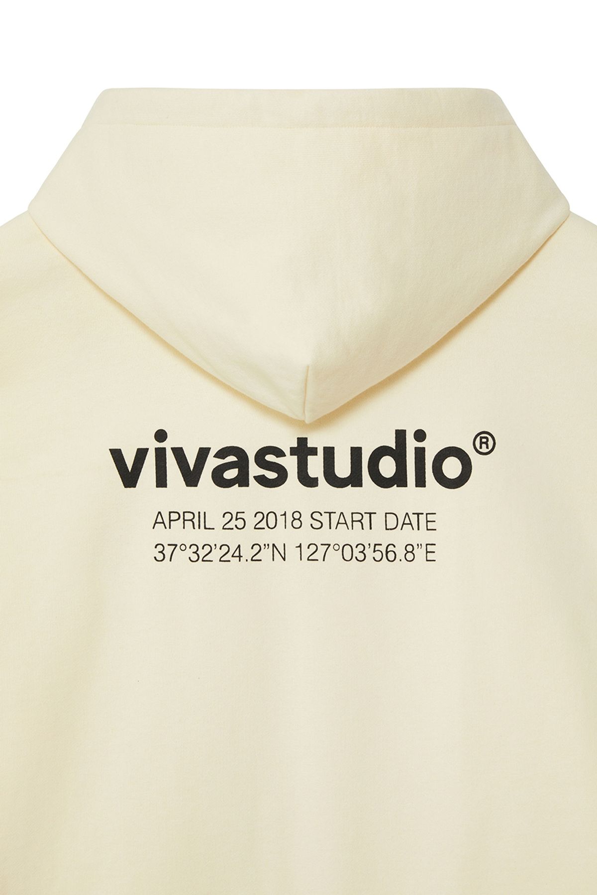 비바스튜디오(VIVASTUDIO) LOCATION HOODIE [IVORY]