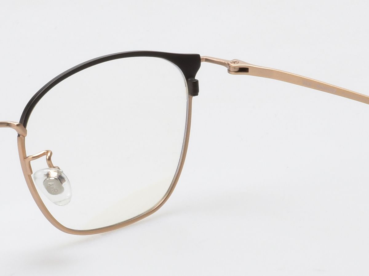 알로아이웨어(ALO EYEWEAR) [ALOXROUNZ] AR8014A C2 하프 투톤 블랙&골드 베타티타늄 스퀘어 안경
