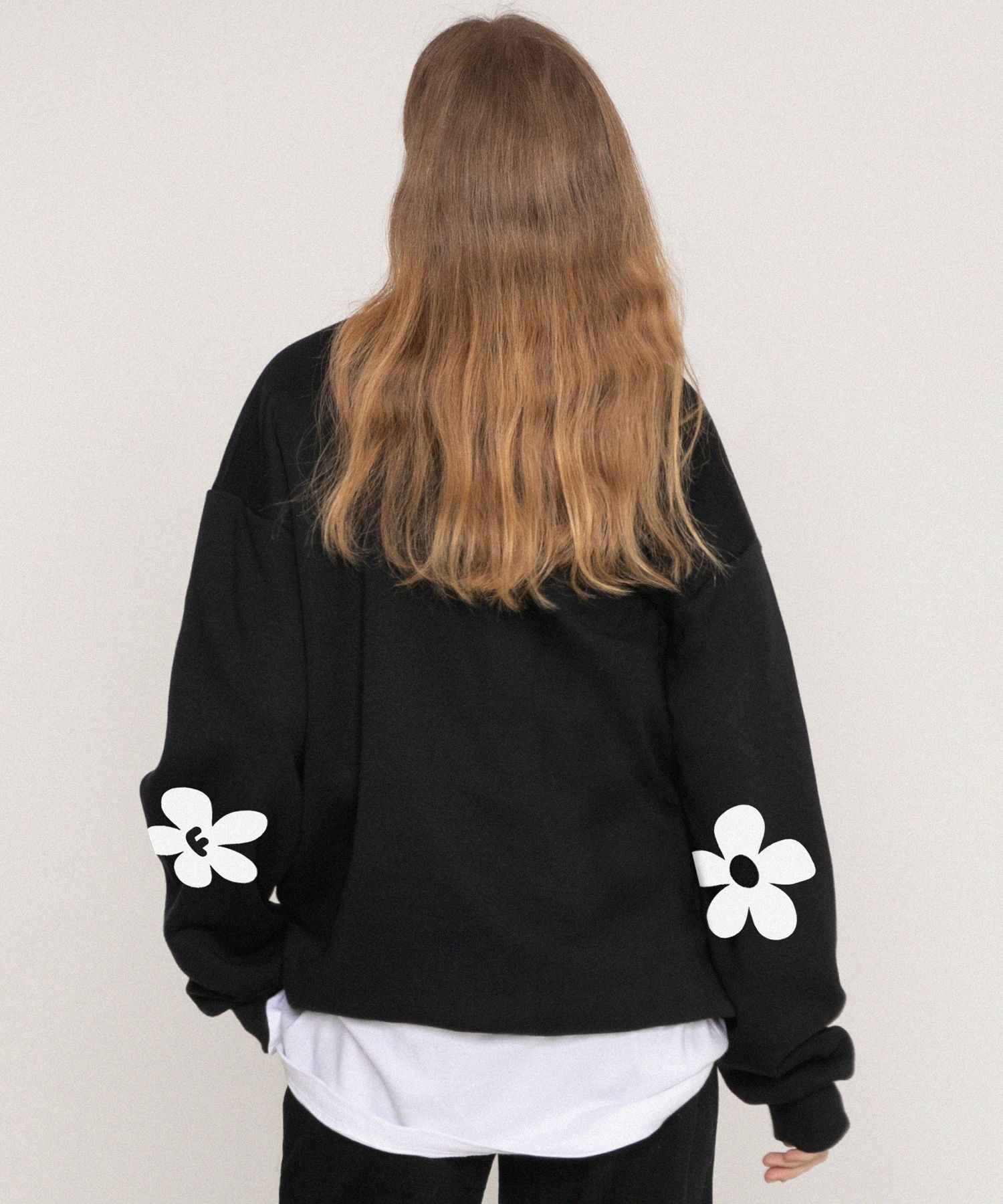 【GRAVER】Elbow OF Drawing Flower White Clip Sweatshirt MUSINSA | GRAVER [UNISEX] ELBOW OF DRAWING FLOWER WHITE CLIP