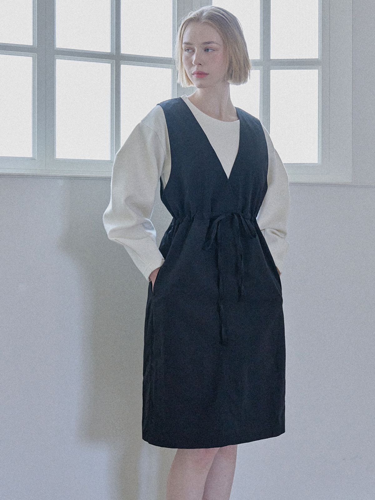 아방(AVANT-G) Darts Volume Sleeve Round T-shirt - Ivory