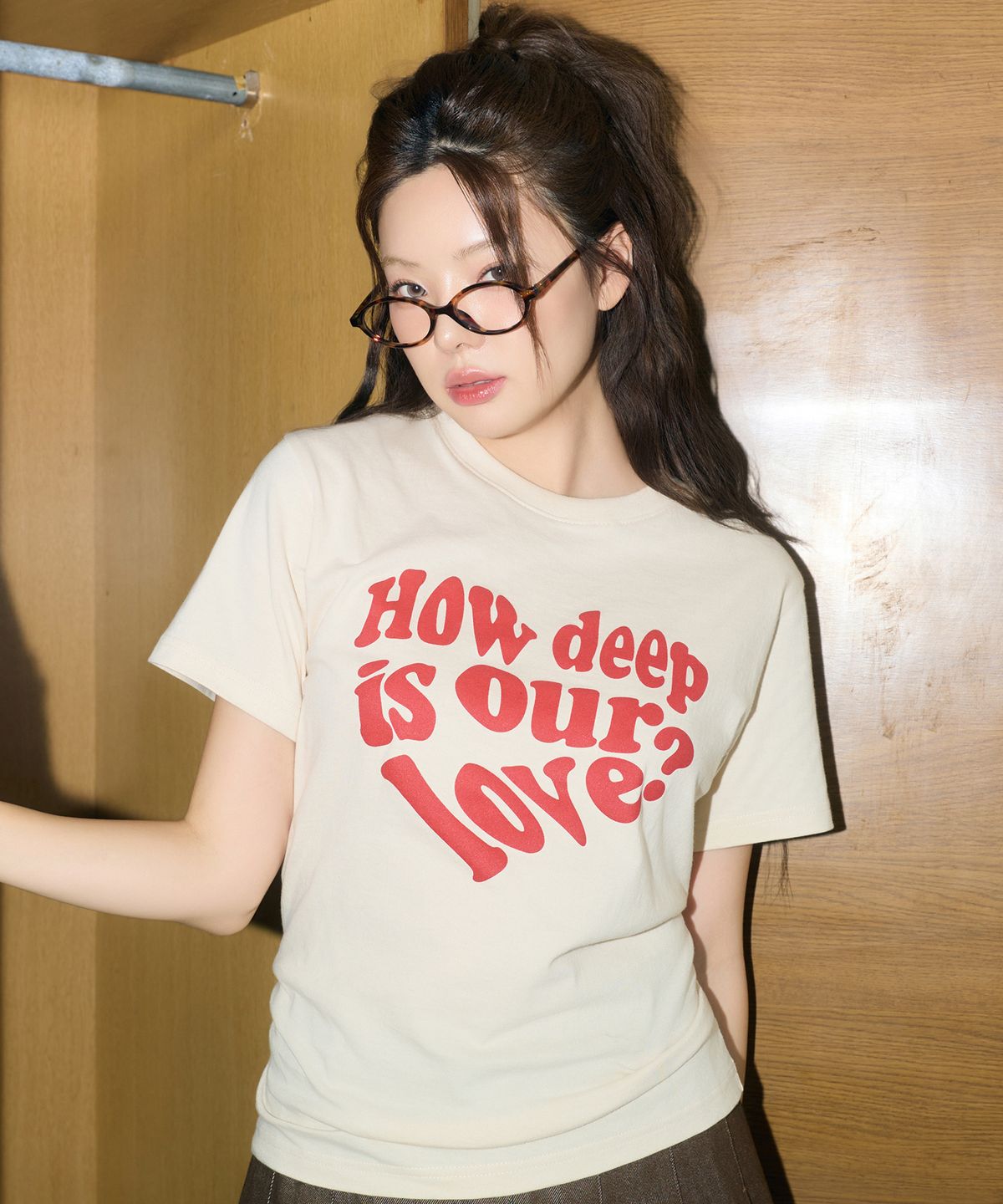 러브이즈트루(LUVISTRUE) IN LOVE TEE(3COLOR)