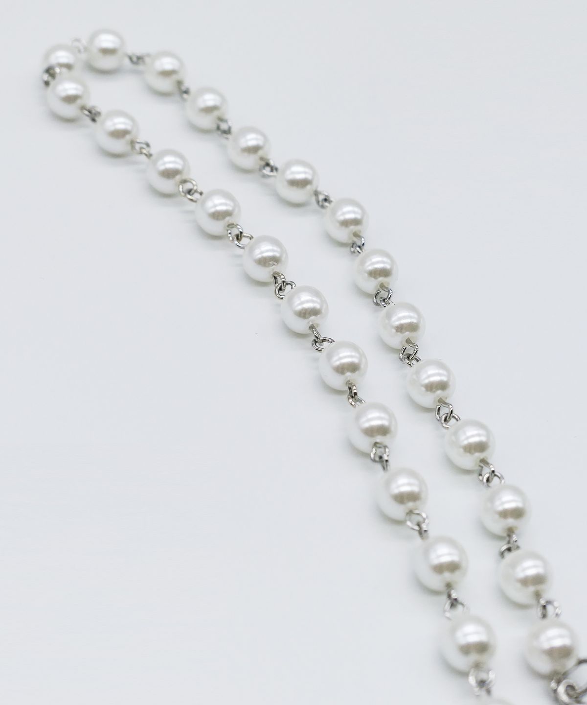 러브이즈트루(LUVISTRUE) IN PEARLS CHOKER(SILVER)