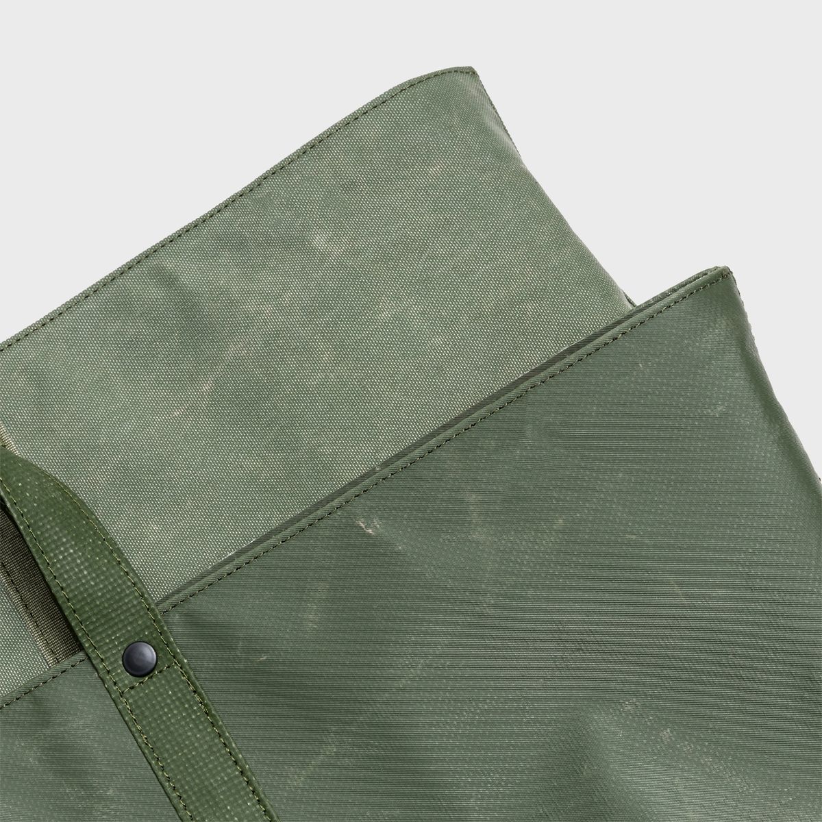 카네이테이(KANEITEI) ORION VERTICAL TOOL BAG (OLIVE DRAB) / UPCYCLED