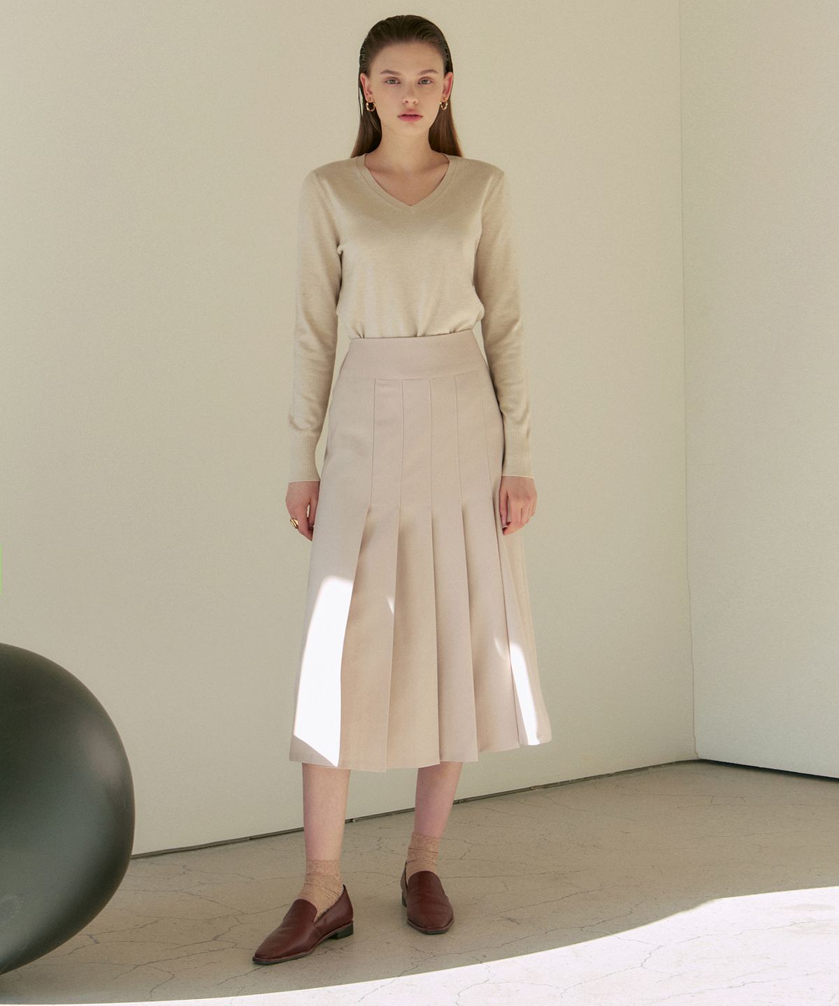 닉앤니콜(NICK&NICOLE) [ESSENTIAL] SOFT V NECK KNIT_LIGHT BEIGE