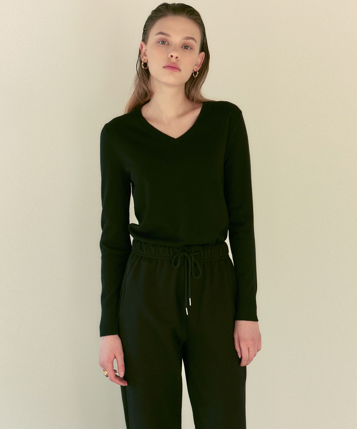 닉앤니콜(NICK&NICOLE) [ESSENTIAL] SOFT V NECK KNIT_7 COLOR