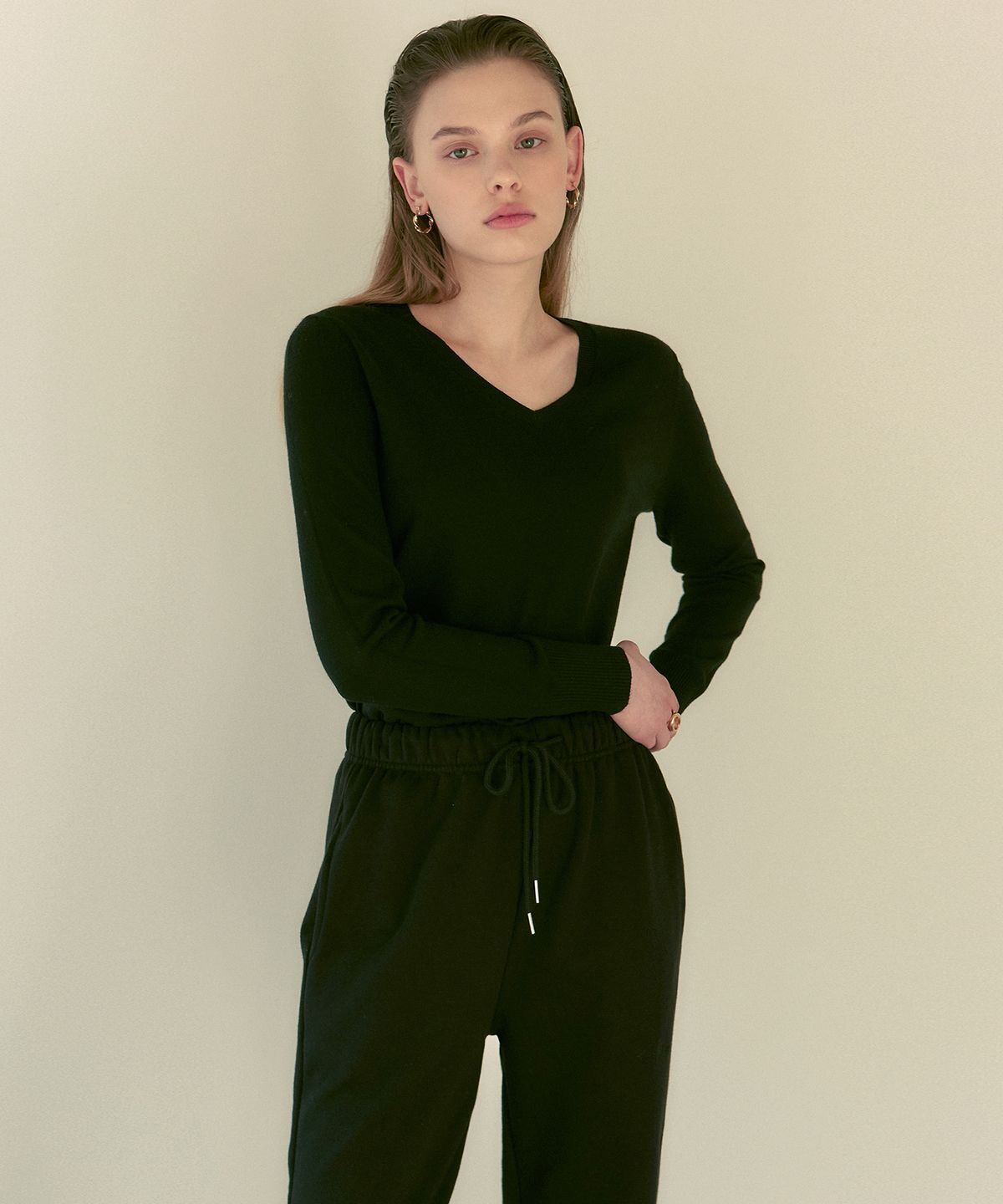닉앤니콜(NICK&NICOLE) [ESSENTIAL] SOFT V NECK KNIT_7 COLOR