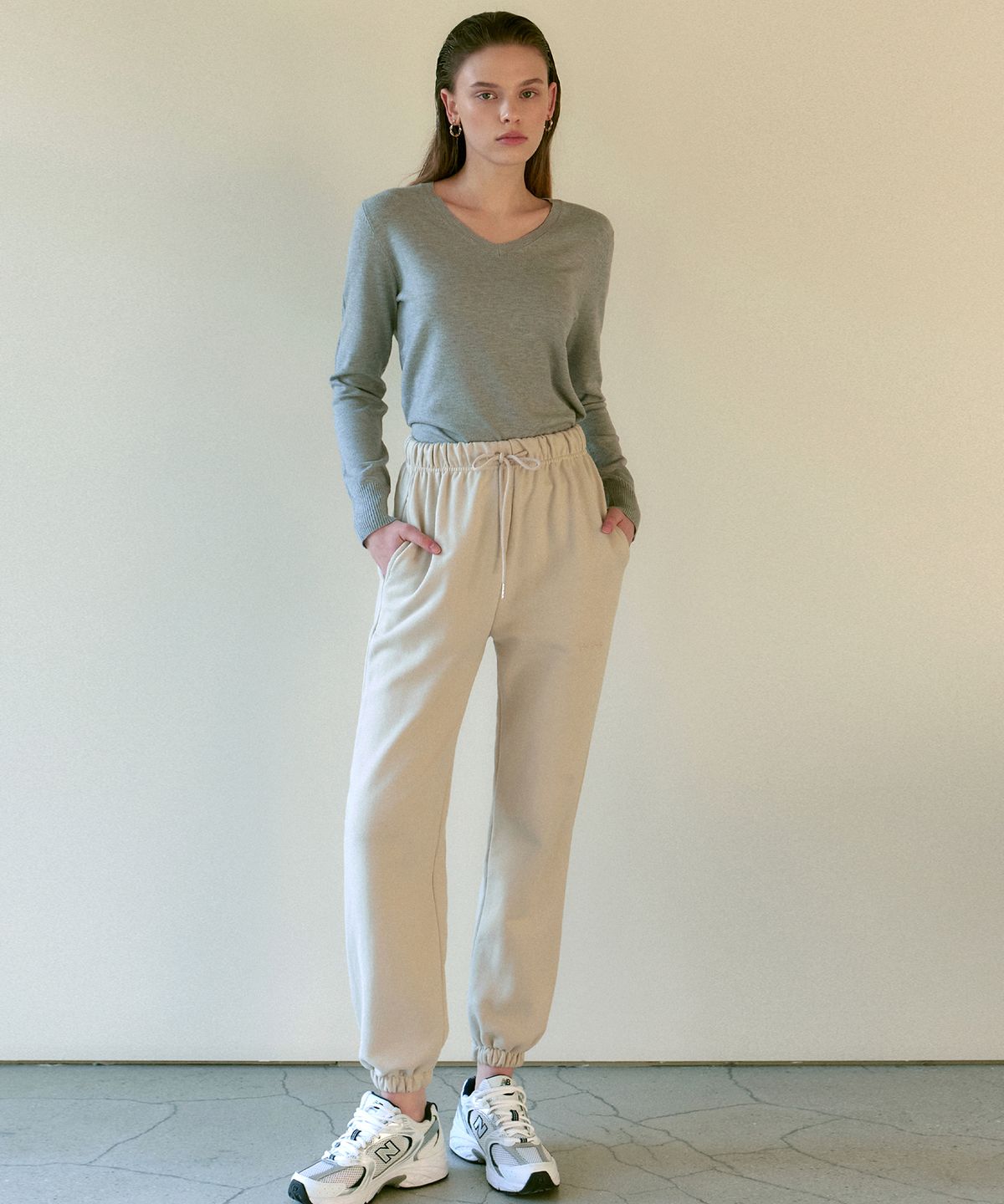 닉앤니콜(NICK&NICOLE) [ESSENTIAL] SOFT V NECK KNIT_GRAY