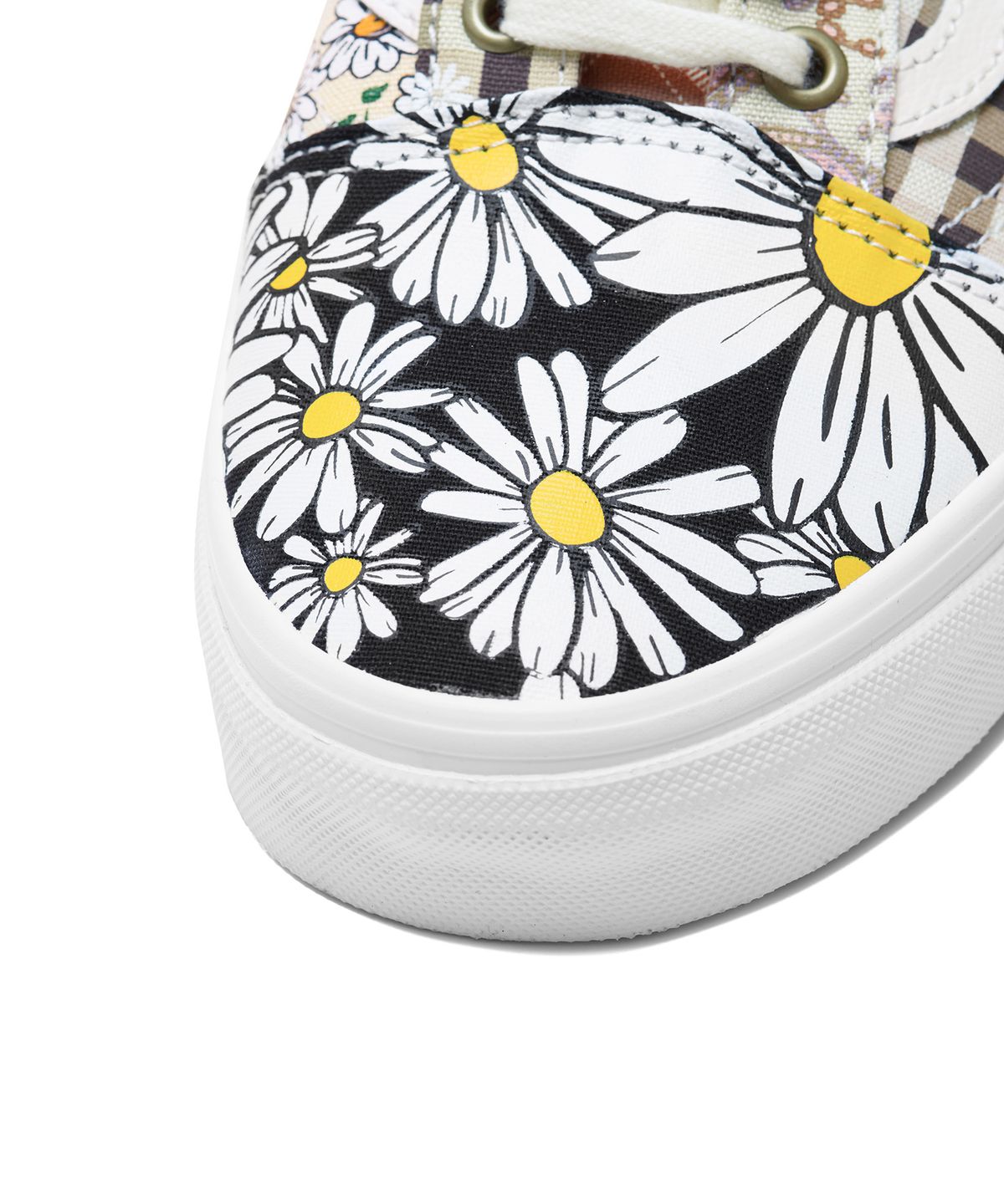 반스(VANS) 올드스쿨 - (메도우 패치워크) 멀티:트루 화이트 / VN0A7Q2J4201