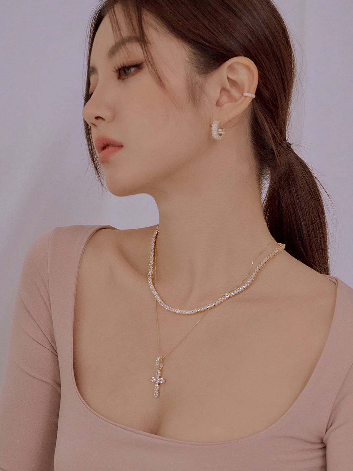마씨에르(MACIER) 디케 십자가 목걸이 (골드)