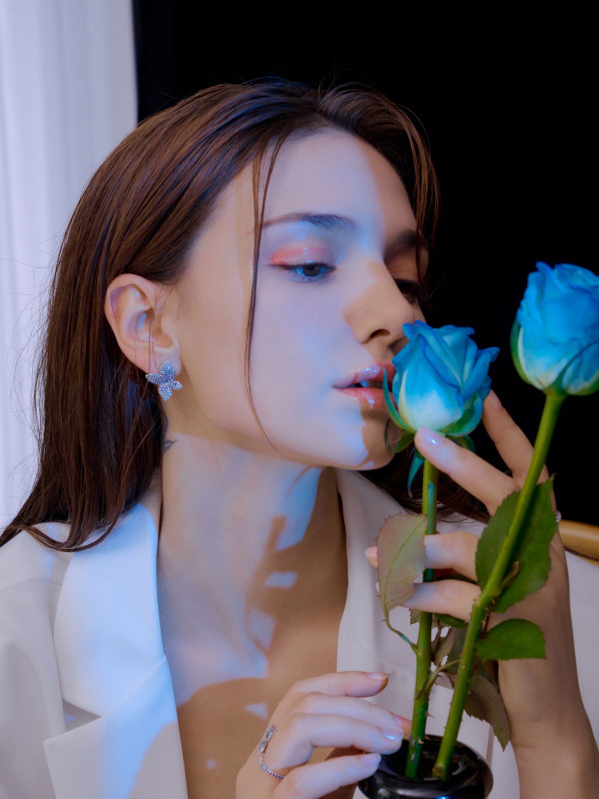 마씨에르(MACIER) 블루 블러썸 귀걸이 (실버)