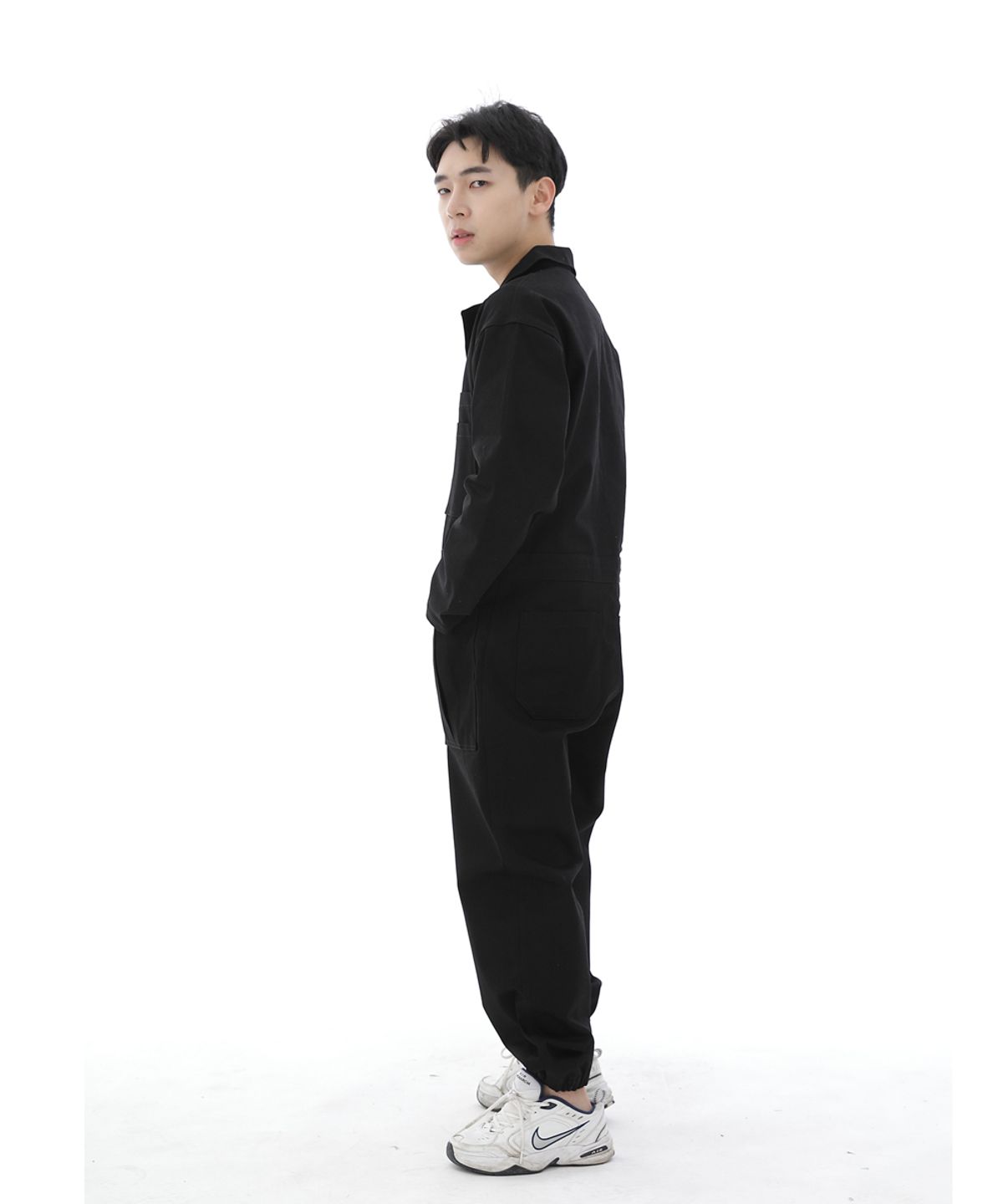 세인트크루(SAINTCREW) 오버라운드 테이퍼드 카고조거 점프슈트 OT-502CJ 블랙