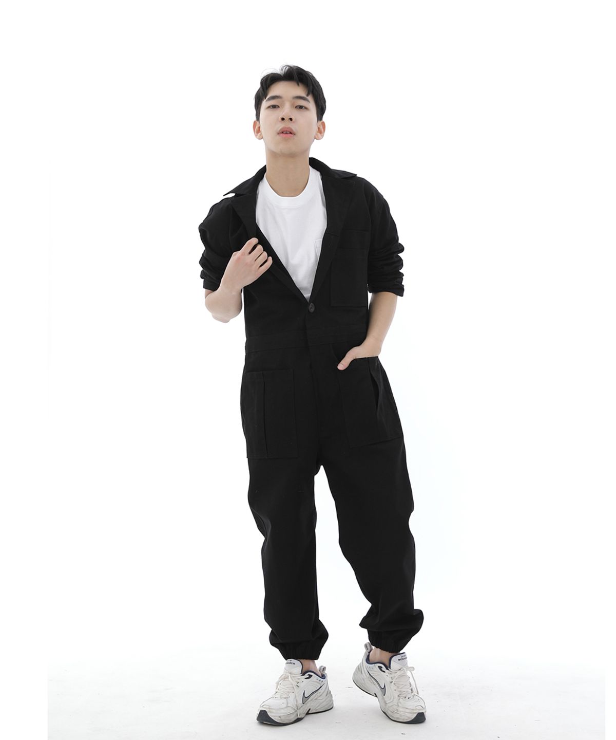 세인트크루(SAINTCREW) 오버라운드 테이퍼드 카고조거 점프슈트 OT-502CJ 블랙