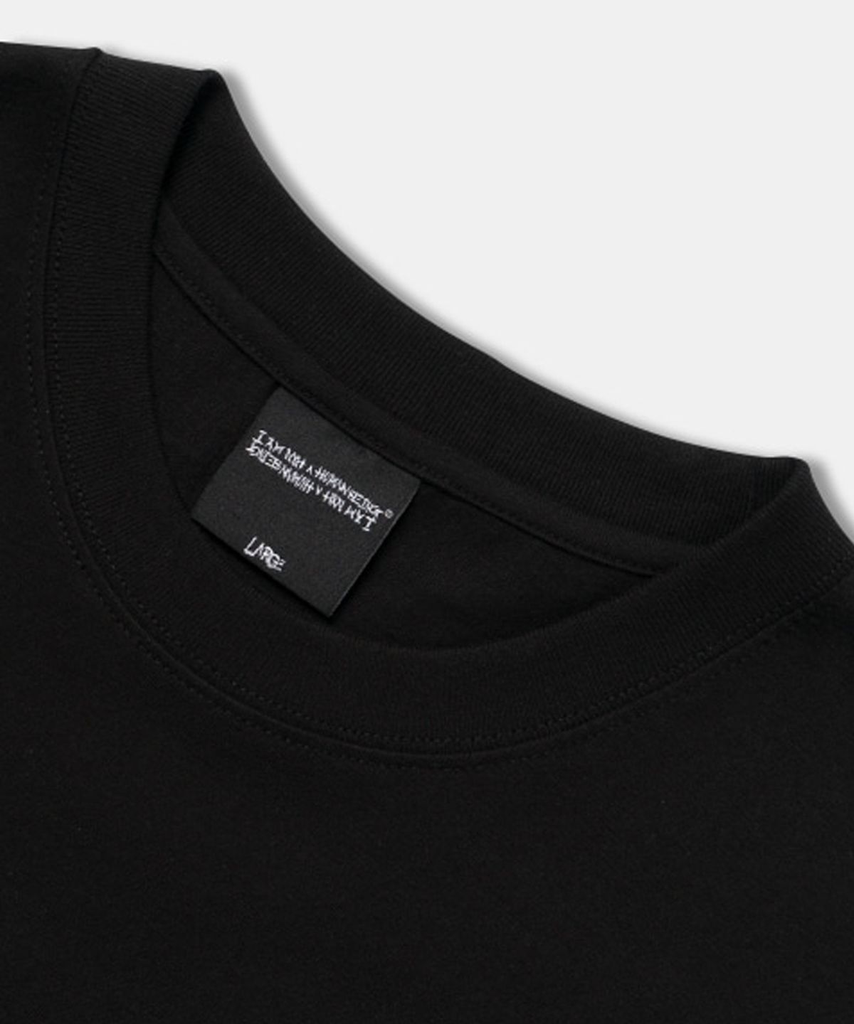 아임낫어휴먼비잉(I AM NOT A HUMAN BEING) CIRCLE LOGO TEE - BLACK