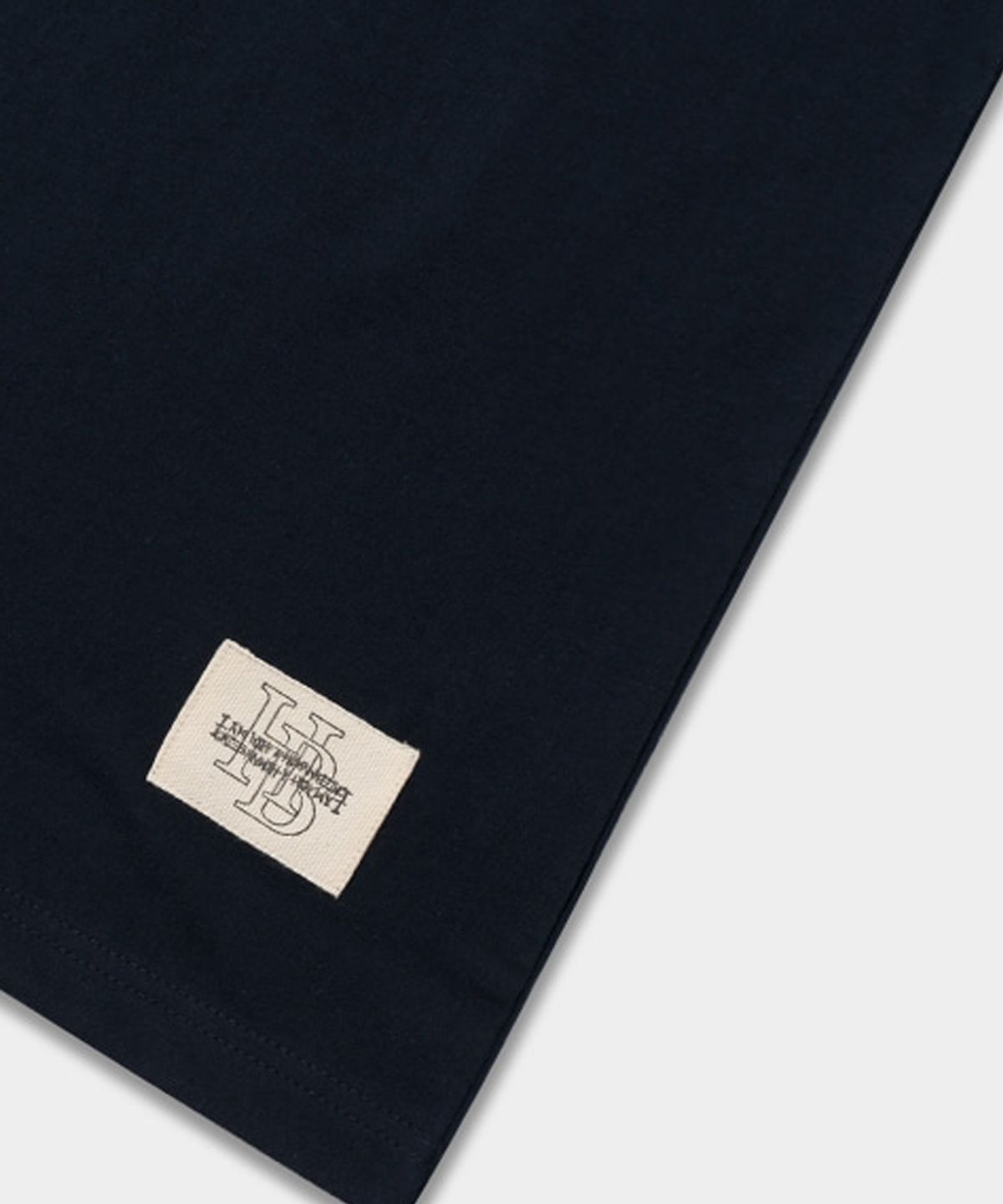 아임낫어휴먼비잉(I AM NOT A HUMAN BEING) PANTHER TEE - NAVY