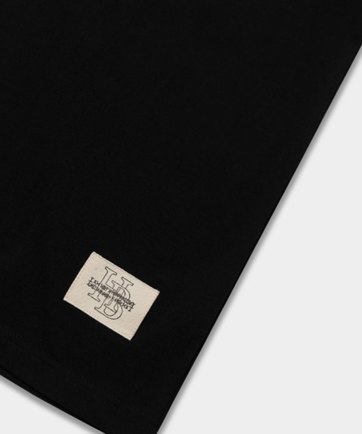 아임낫어휴먼비잉(I AM NOT A HUMAN BEING) PANTHER TEE - BLACK