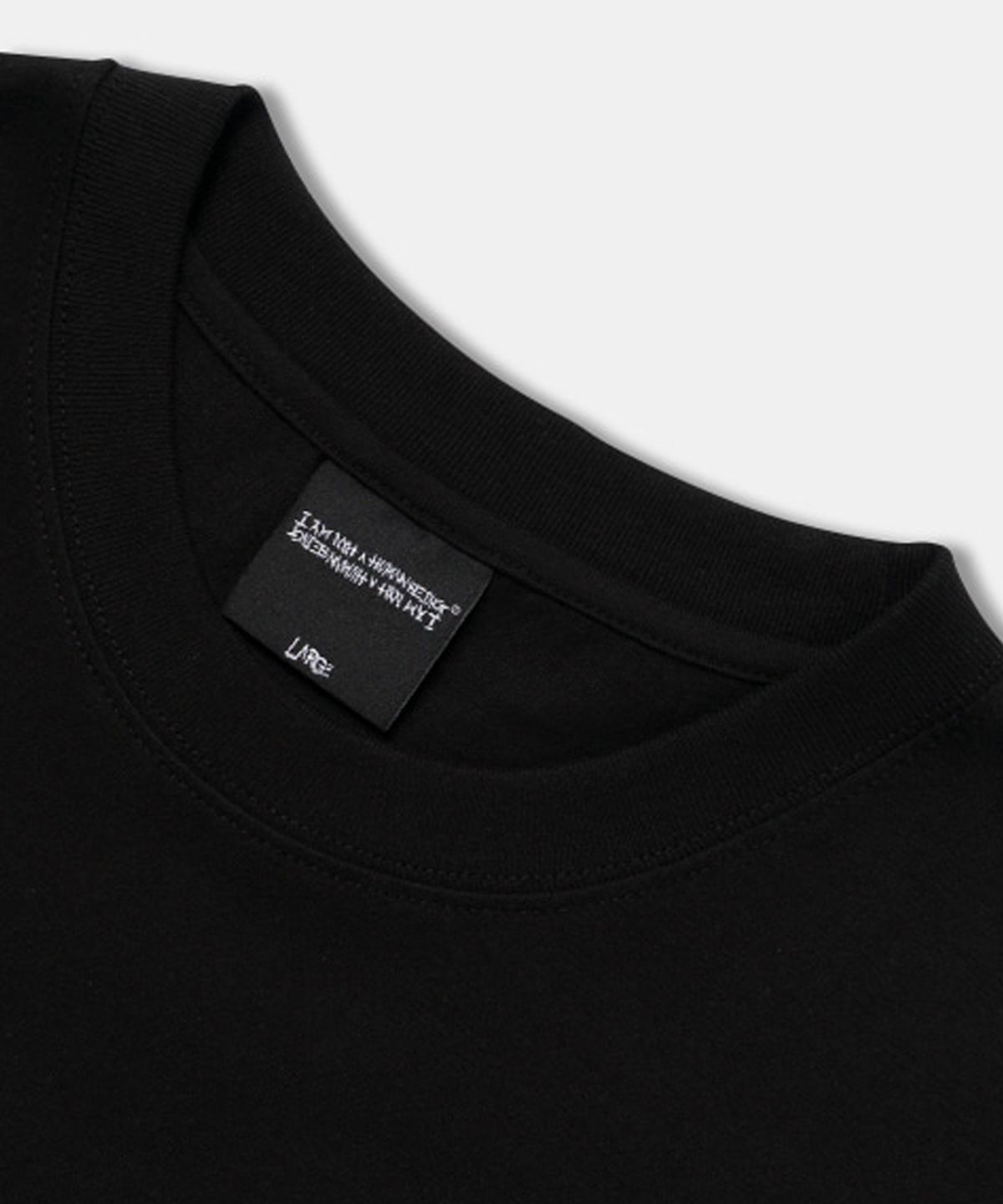 아임낫어휴먼비잉(I AM NOT A HUMAN BEING) WARP LOGO TEE - BLACK