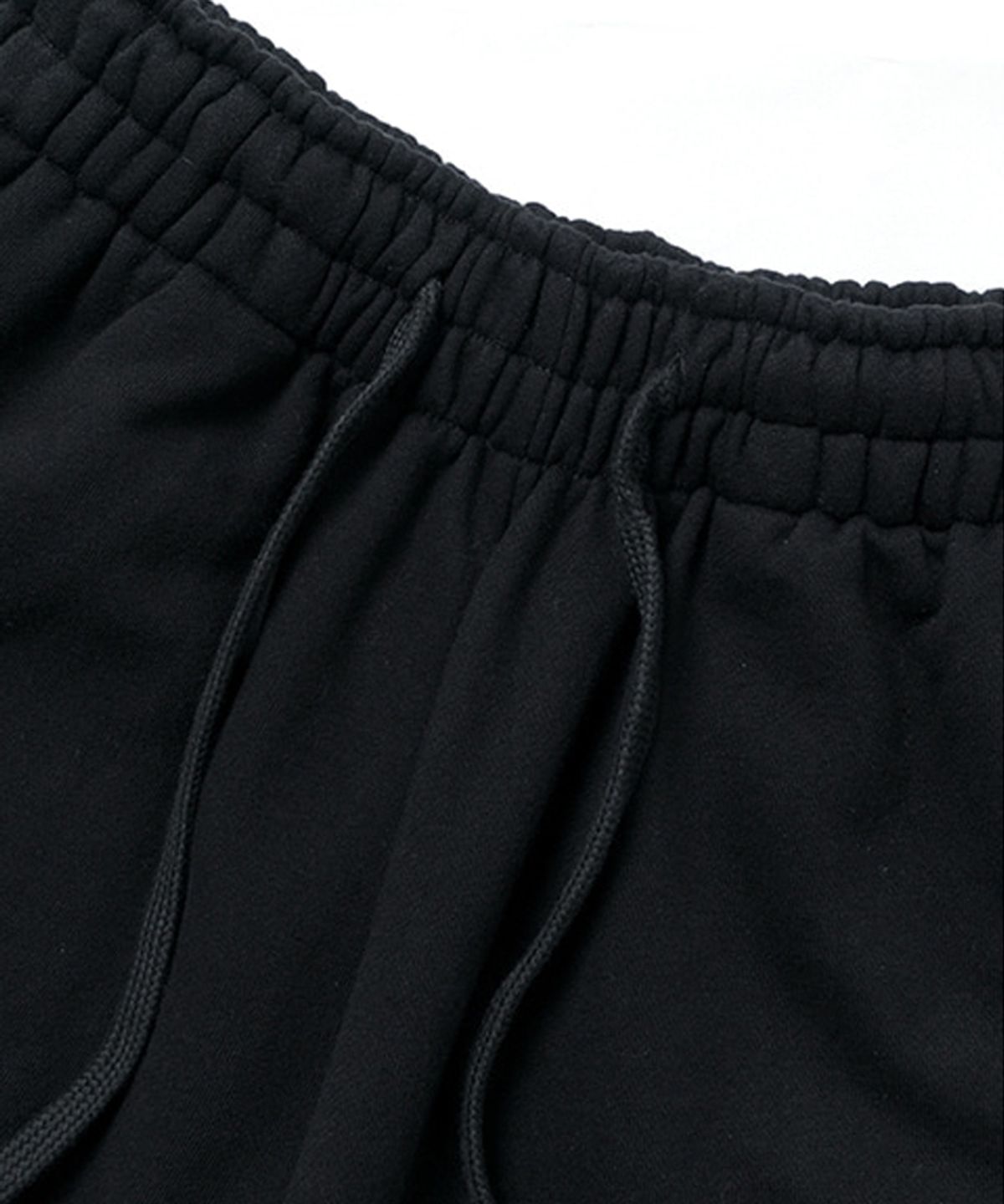 아임낫어휴먼비잉(I AM NOT A HUMAN BEING) RUGBY 1/2 SWEAT SHORTS - BLACK