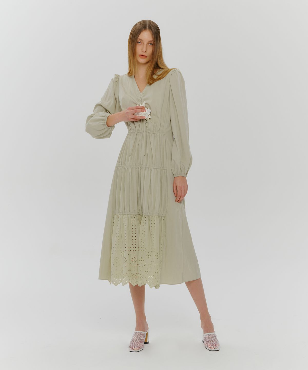 에트몽(ETMON) Stair Shirring Punching Dress  Light Green