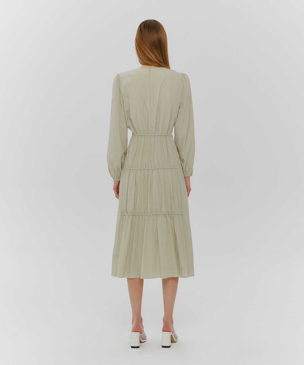에트몽(ETMON) Stair Shirring Punching Dress  Light Green