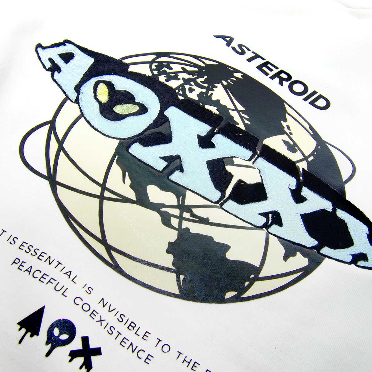 에이오엑스(AOX) Globe Hoodie(Oversize fit) White