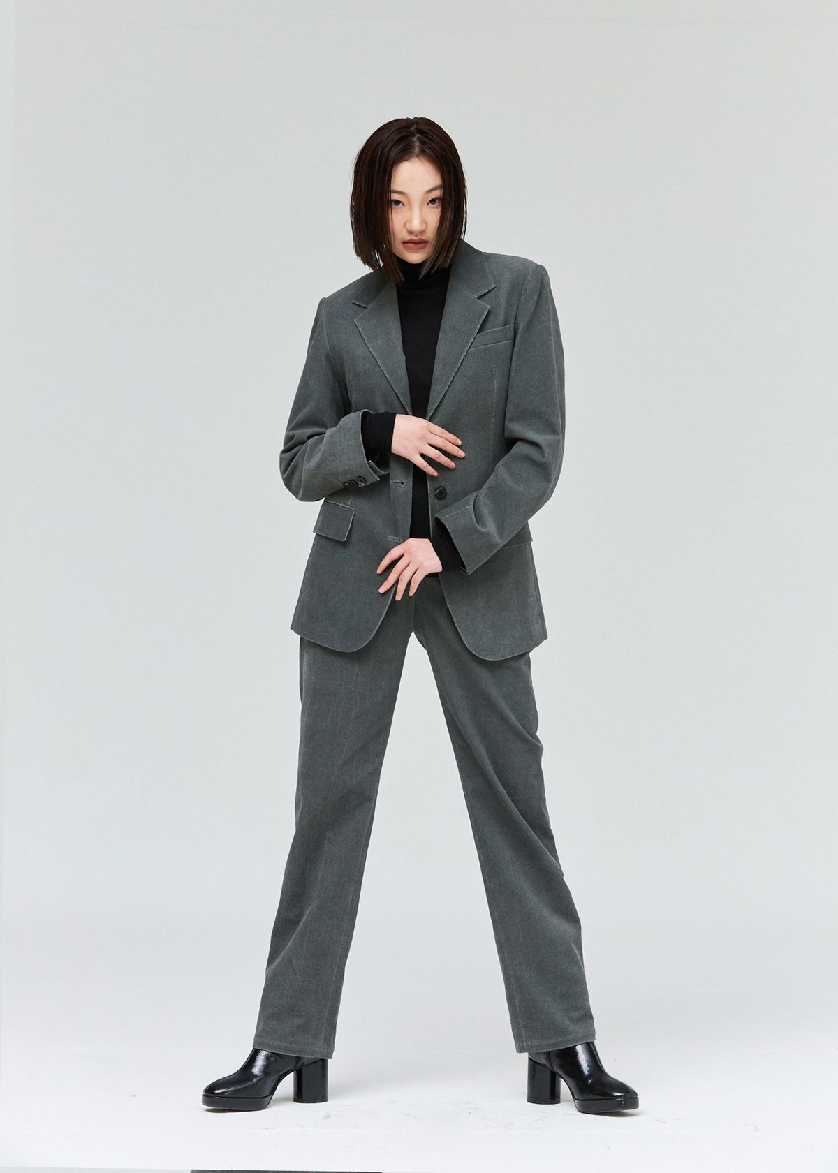 온웨어(ONWEAR) 피그먼트 코듀로이 자켓 -카키