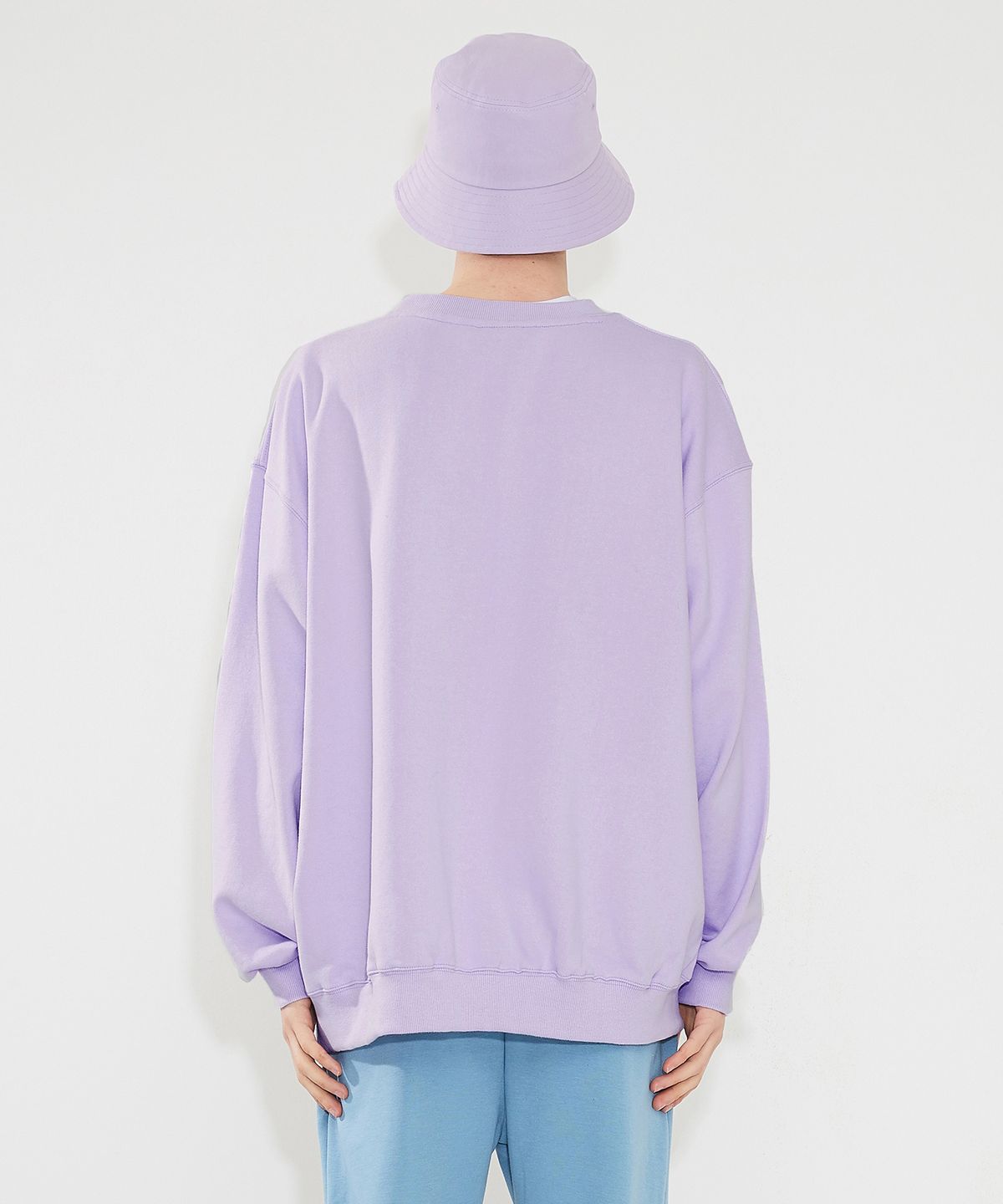에이오엑스(AOX) Sporty Logo sweatshirt(Oversize fit) Lavender
