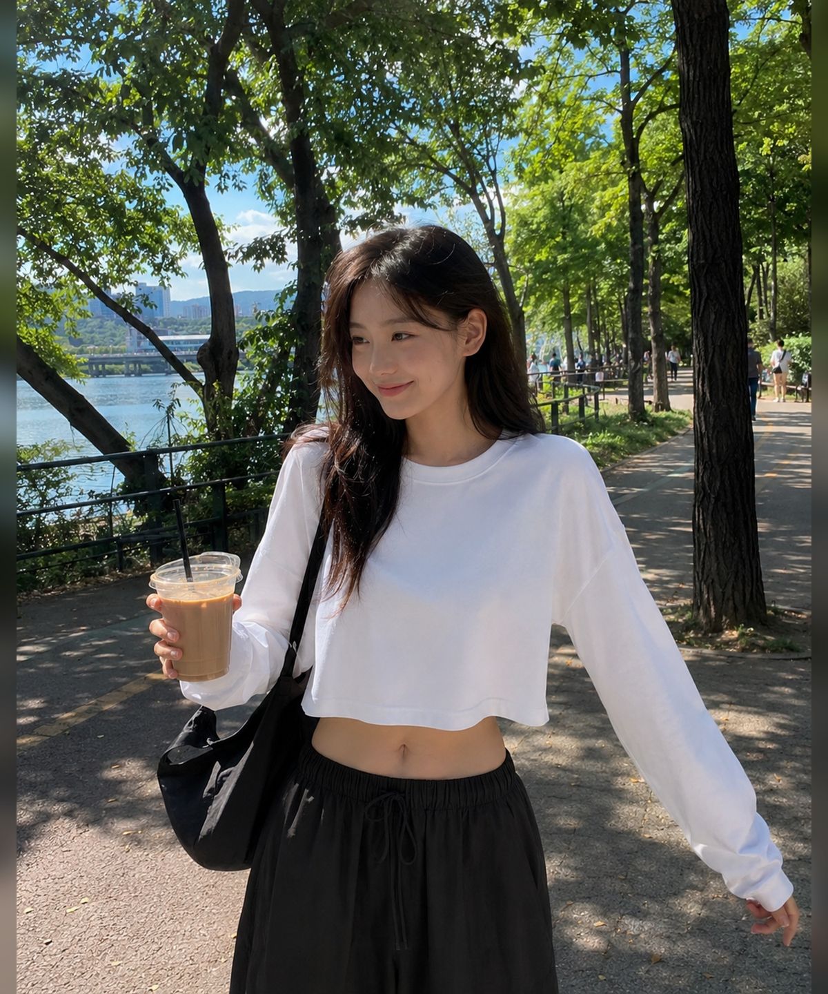 콜릿(KOLEAT) WOMEN 크롭 오버핏 순면 무지 긴팔티 롱슬리브 [화이트]