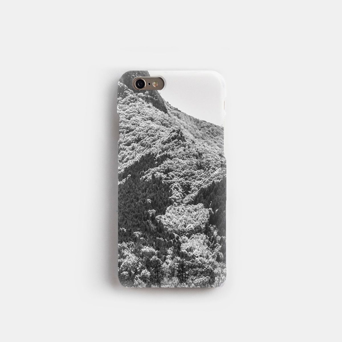 베이스언유즈(BASEDON_YOUTH) mountain phone case