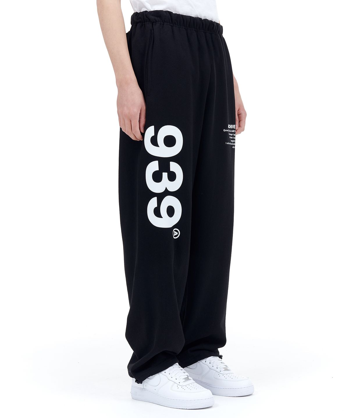 아카이브 볼드(ARCHIVE BOLD) 939 LOGO SWEAT PANTS (BLACK)