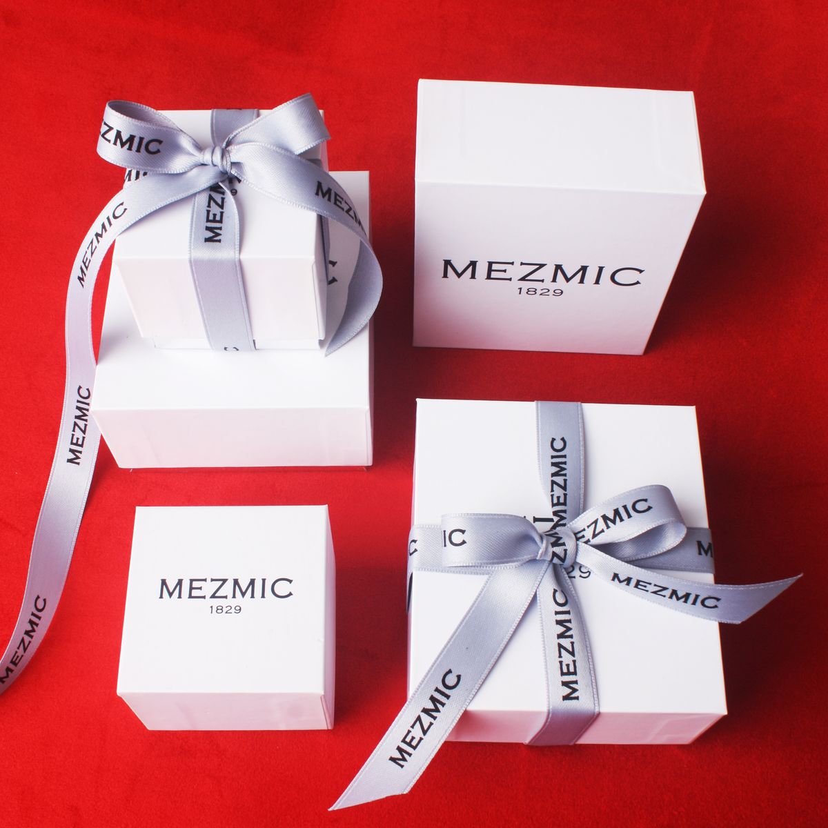 매즈믹(MEZMIC) 한글 자음 펜던트 ㅁ -18k 옐로 골드 플레이티드 그린 CZ
