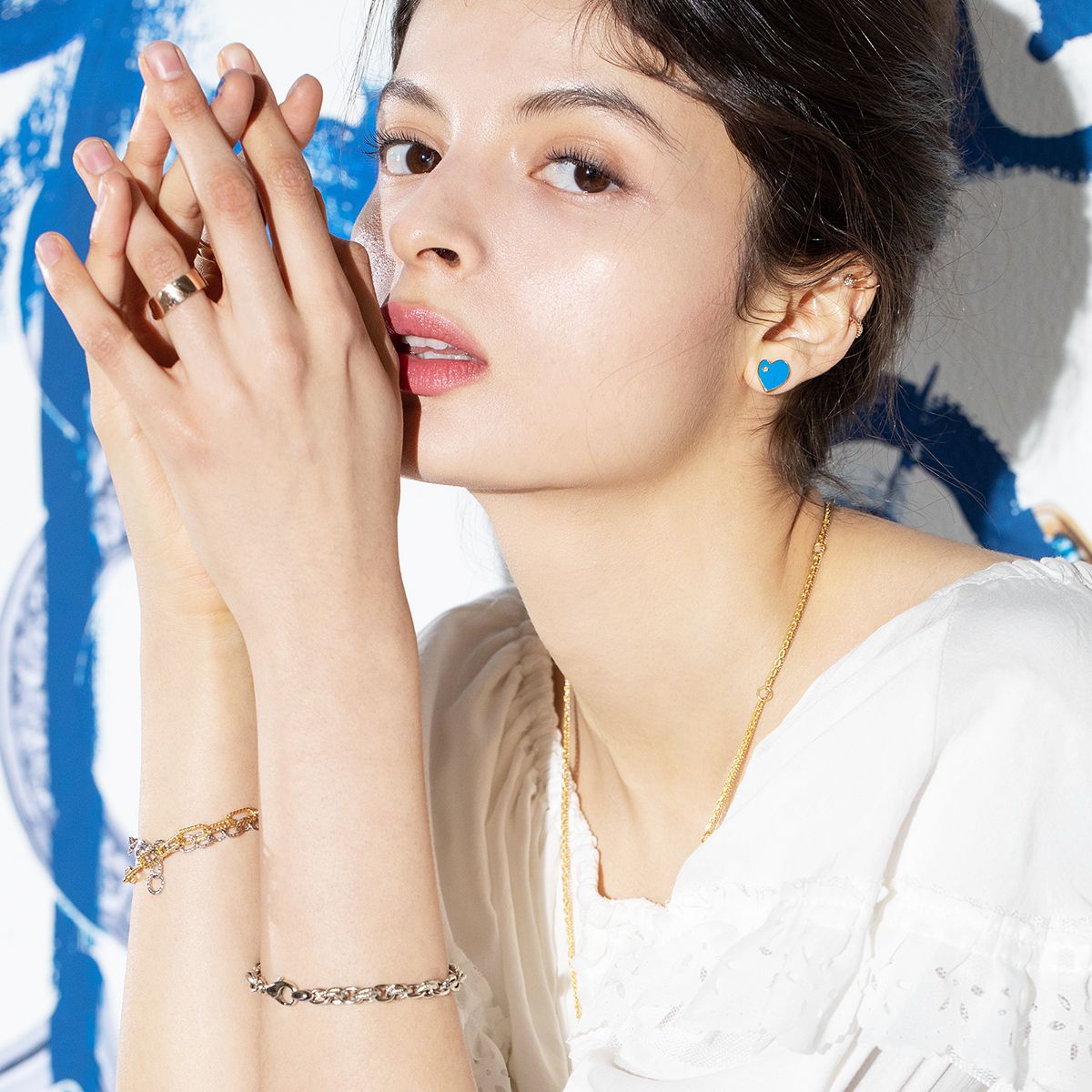매즈믹(MEZMIC) 925 스털링 실버 매즈믹 하트 귀걸이_블루