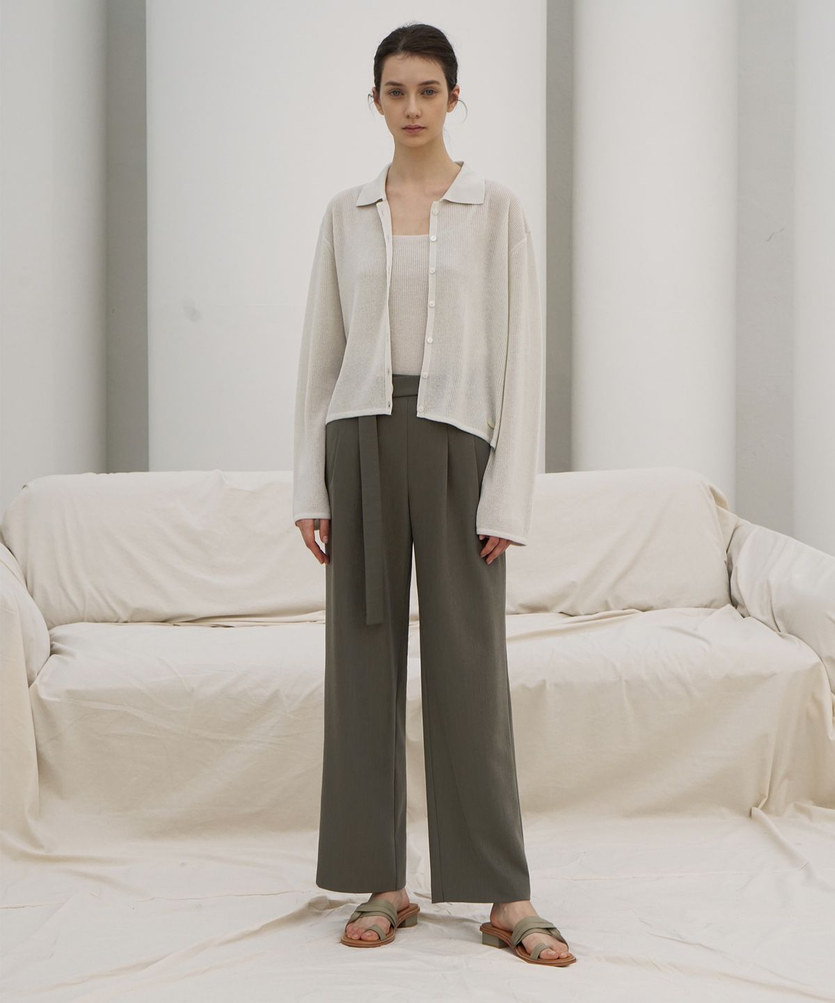 리이(RE RHEE) STRAIGHT WIDE LEG SLACKS TROUSERS KH