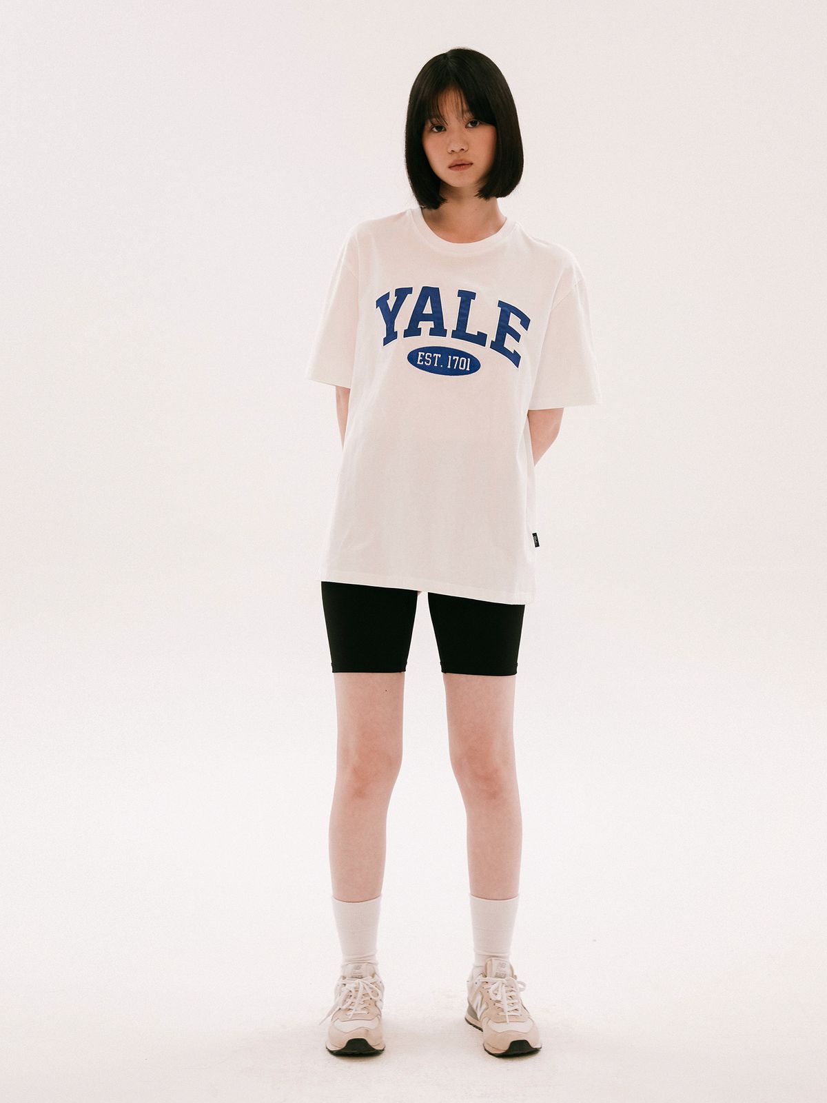 예일(YALE) 투톤아치 반팔티셔츠 화이트