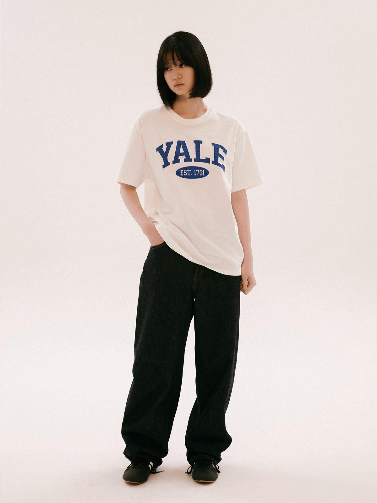 예일(YALE) 투톤아치 반팔티셔츠 화이트