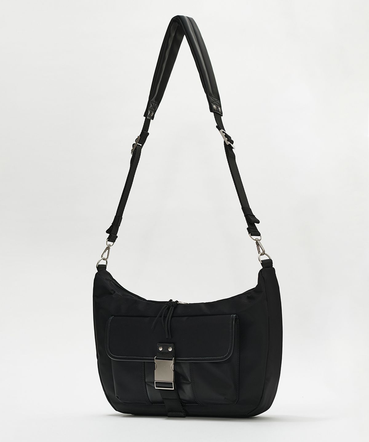 메종미네드(MAISON MINED) BUCKLE STRAP HOBO BAG