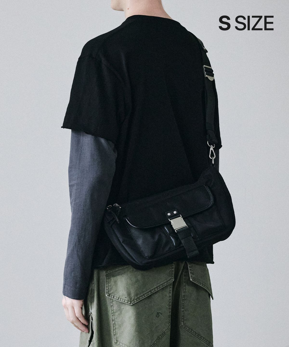 메종미네드(MAISON MINED) BUCKLE STRAP HOBO BAG