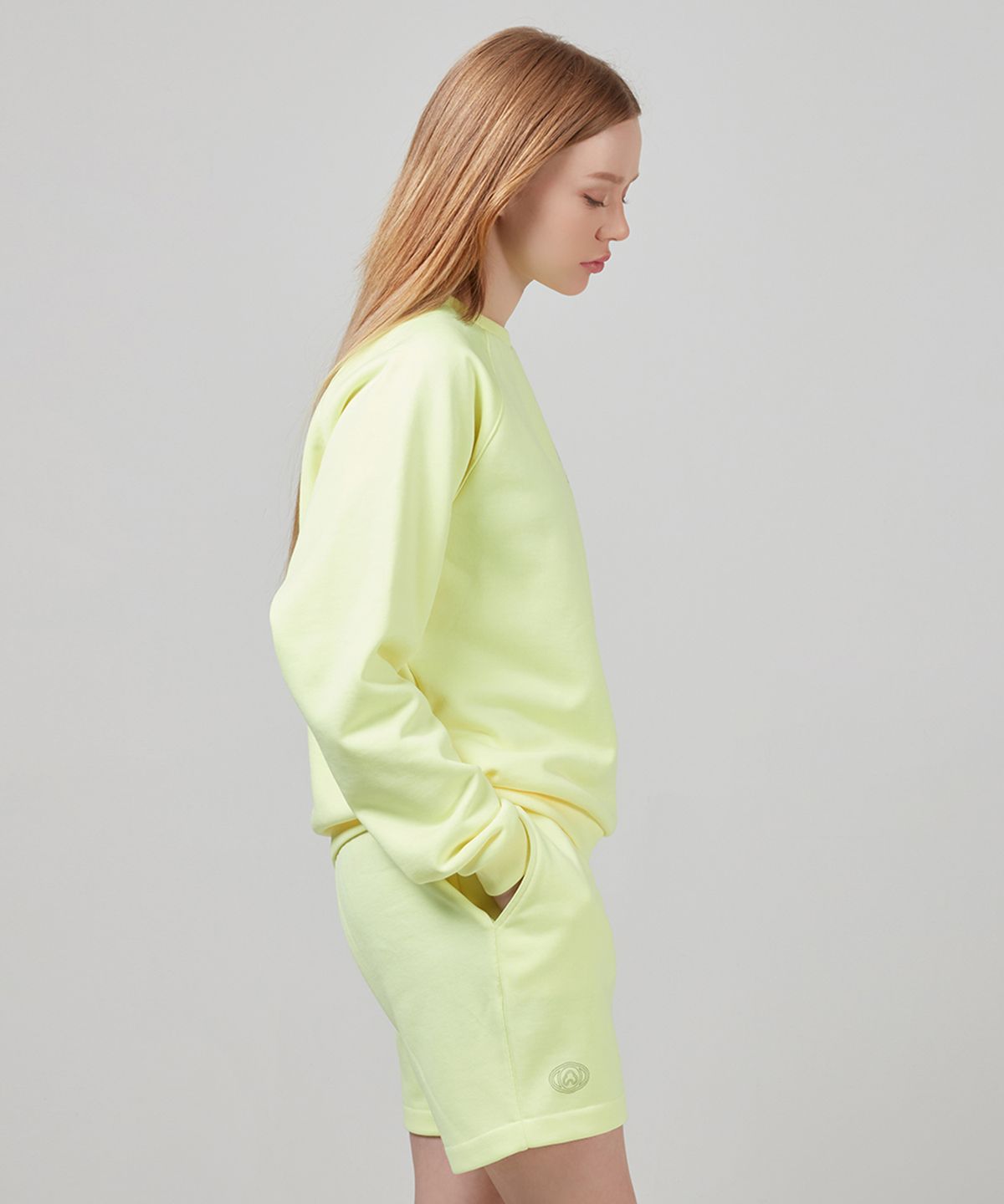 에스에스큐알(SSQR) Women Neon Raglan Sweatshirt & Shorts Set RAGSET_YELLOW