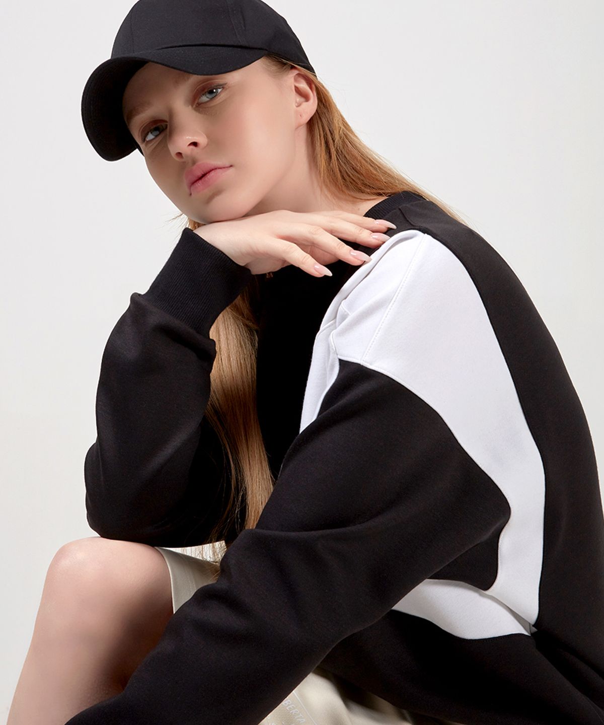 에스에스큐알(SSQR) Women Casual Sweatshirt DERBAN_01