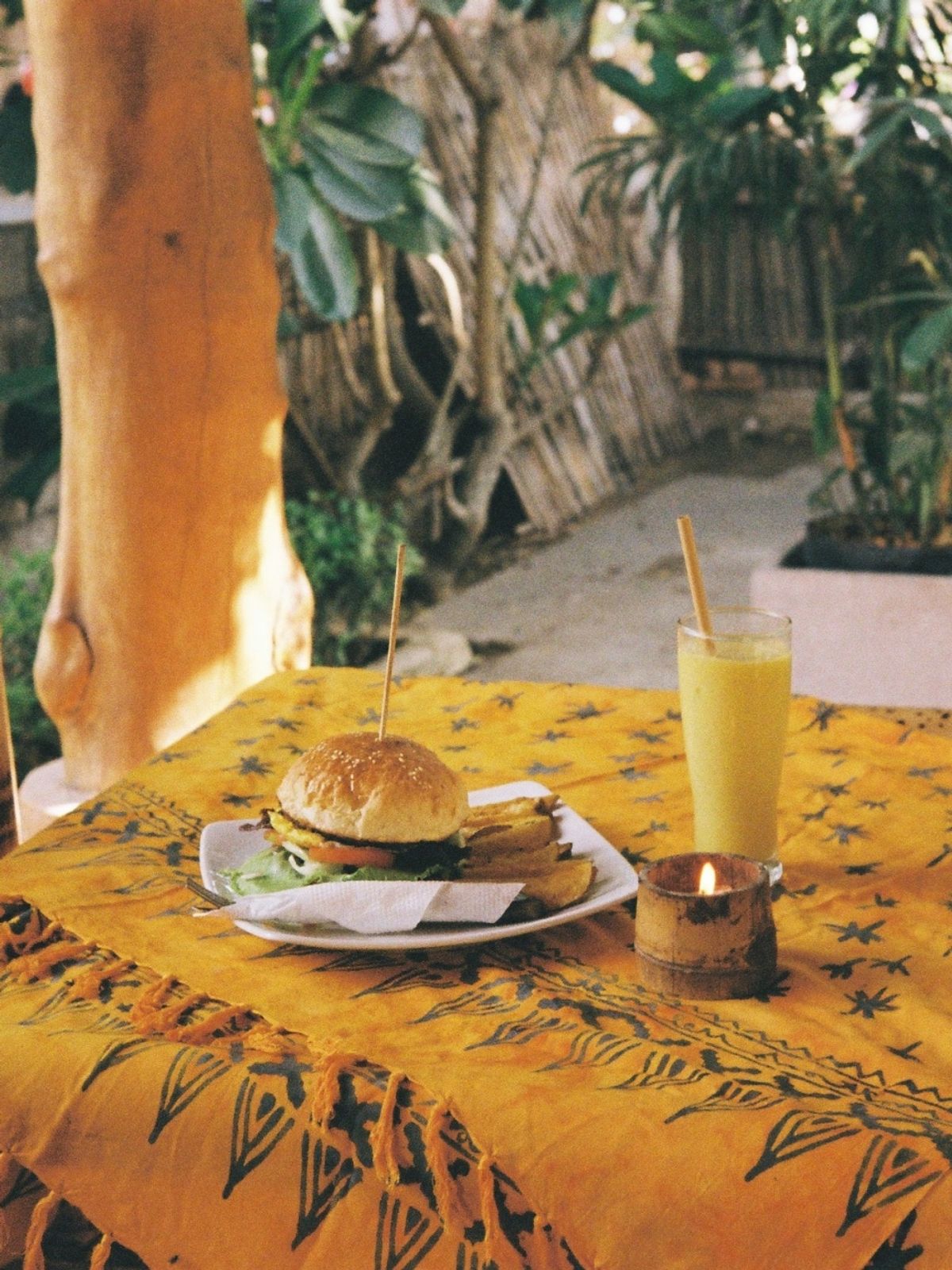 멧앤멜(MATT AND MEL) [Sarong] Palm Trees - Amber