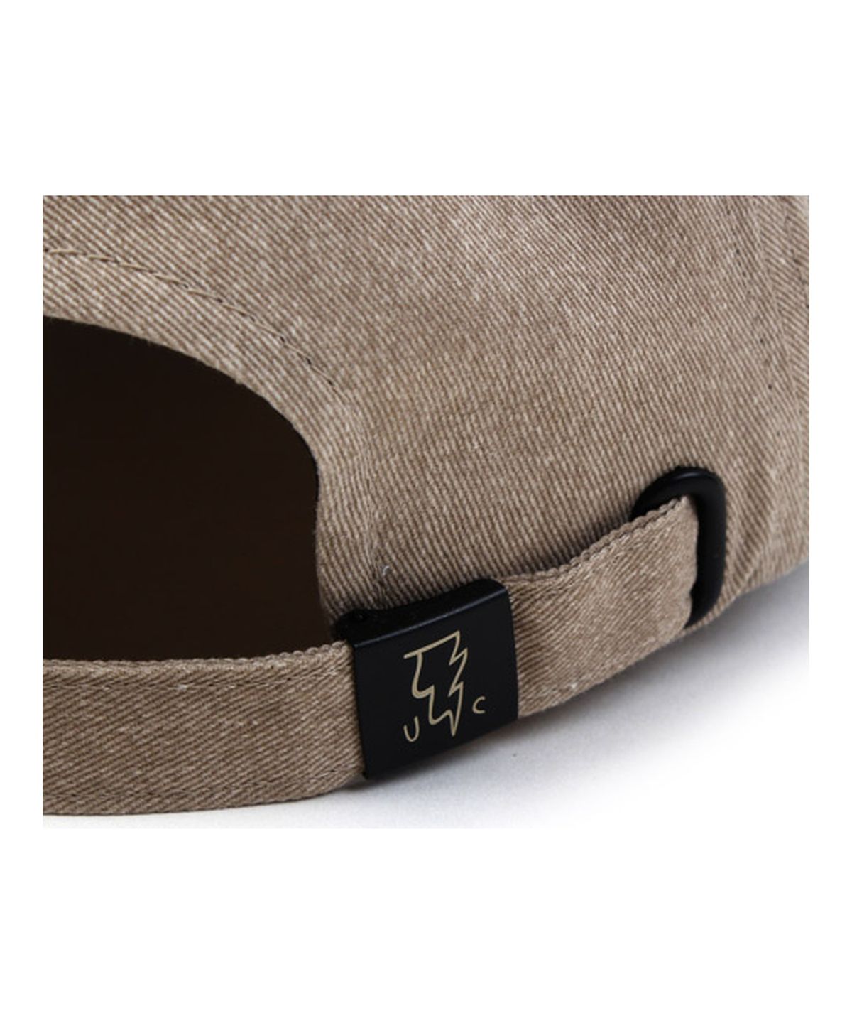 유니버셜 케미스트리(UNIVERSAL CHEMISTRY) Washing Beige Logo Low Ballcap 워싱볼캡