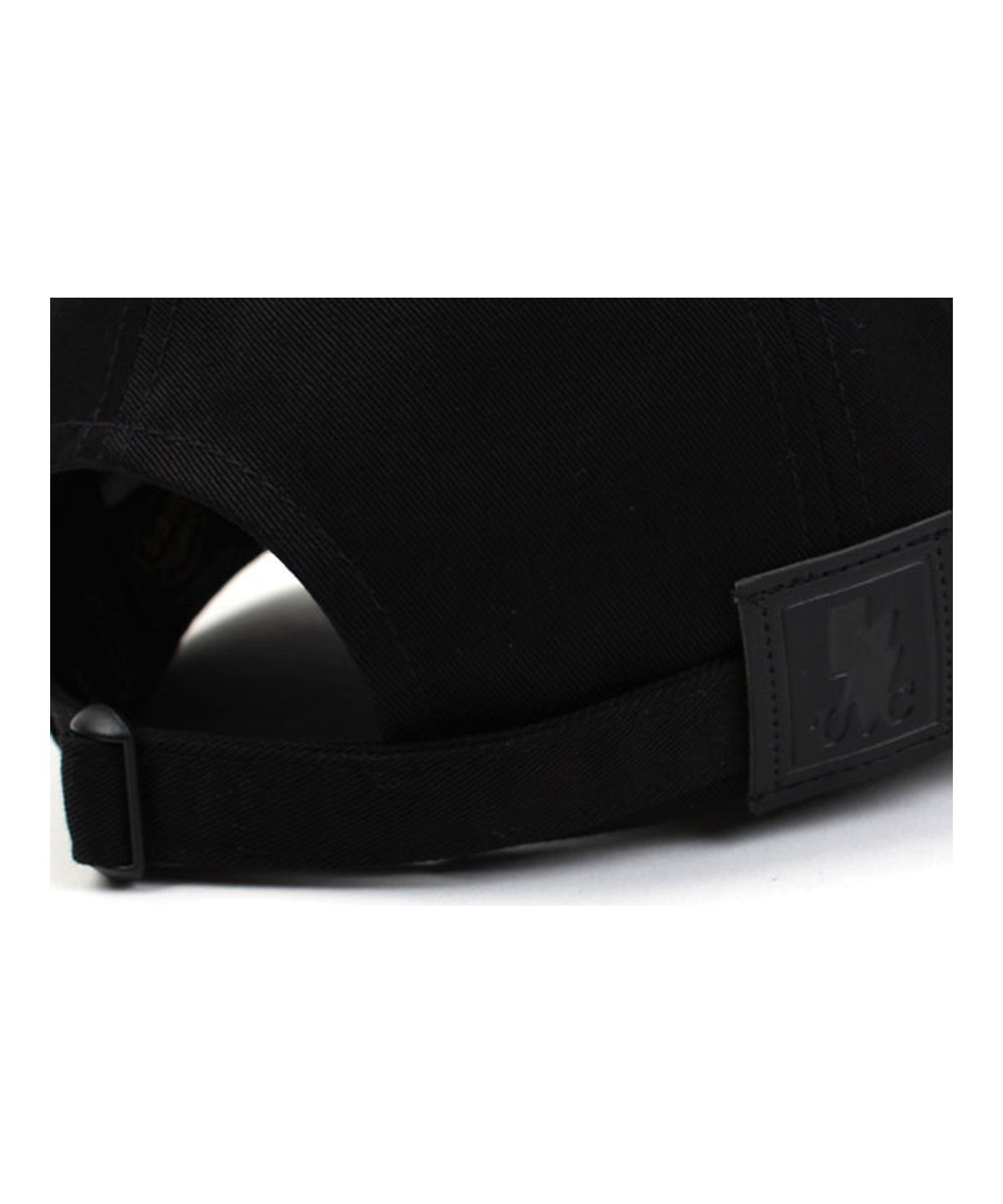 유니버셜 케미스트리(UNIVERSAL CHEMISTRY) BK Bar Black Low Ballcap 로우볼캡